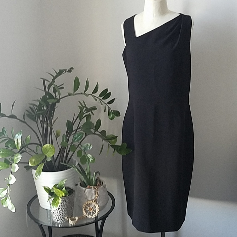 NWOT Raoul Black Asymmetrical Neck Sheath Dress - Picture 1 of 8